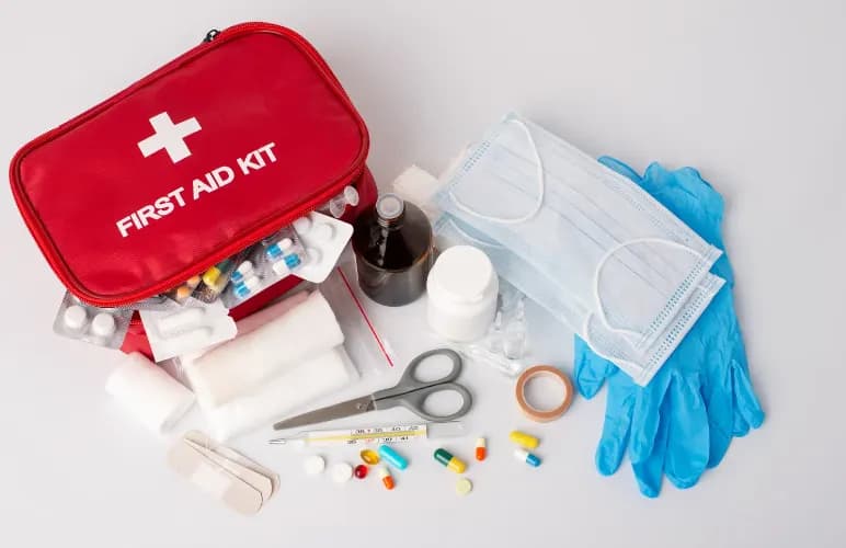 kit prim ajutor vânătoare